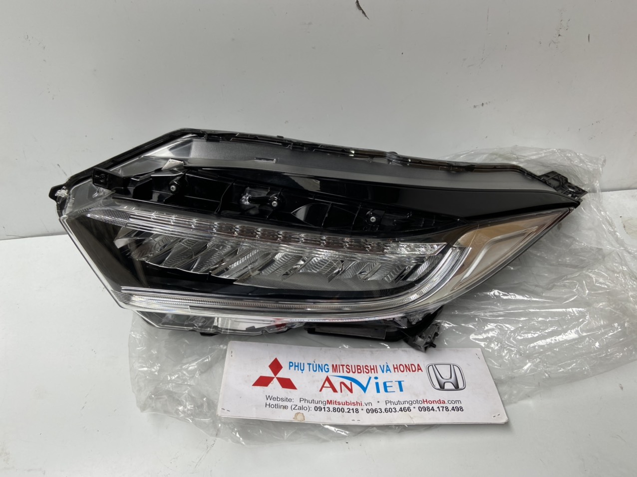 Đèn pha xe Honda HRV